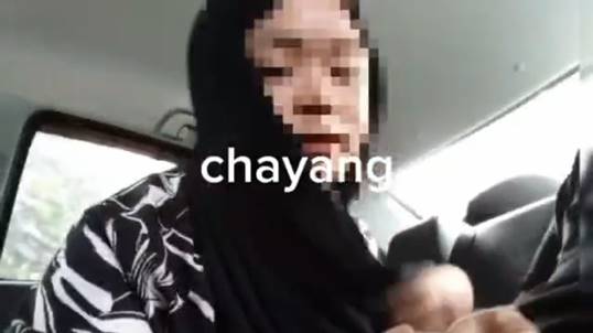 Bokepdewasa jilbab malay mesum dimobil